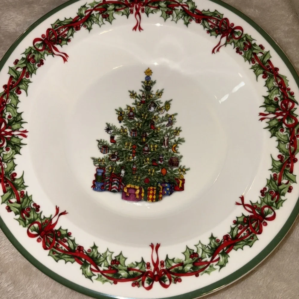 Christopher Radko Traditions Holiday Celebrations 1 Soup Bowl/2 Dessert Plates